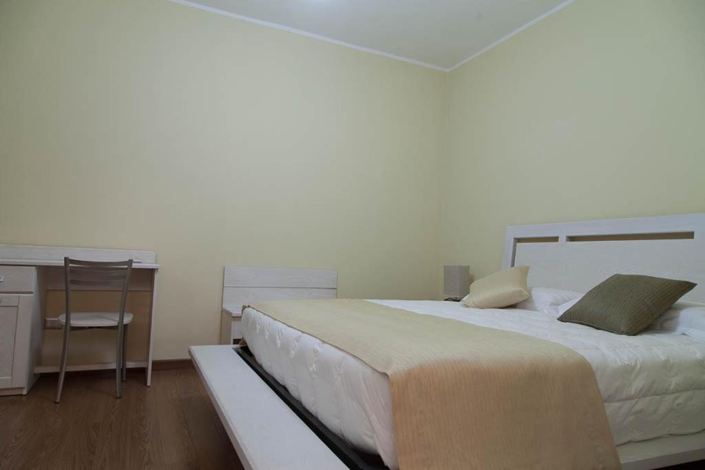 B&B Le Rose Del Tirreno Фалерна Экстерьер фото