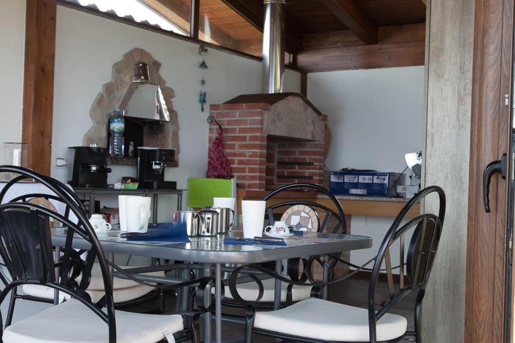 B&B Le Rose Del Tirreno Фалерна Экстерьер фото