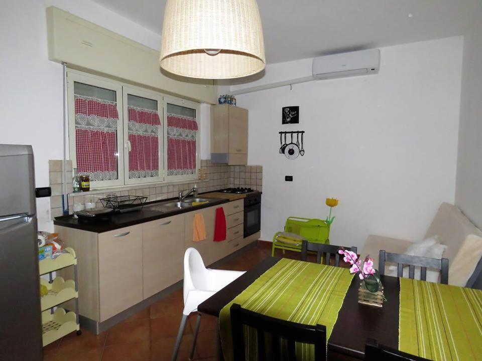 B&B Le Rose Del Tirreno Фалерна Экстерьер фото