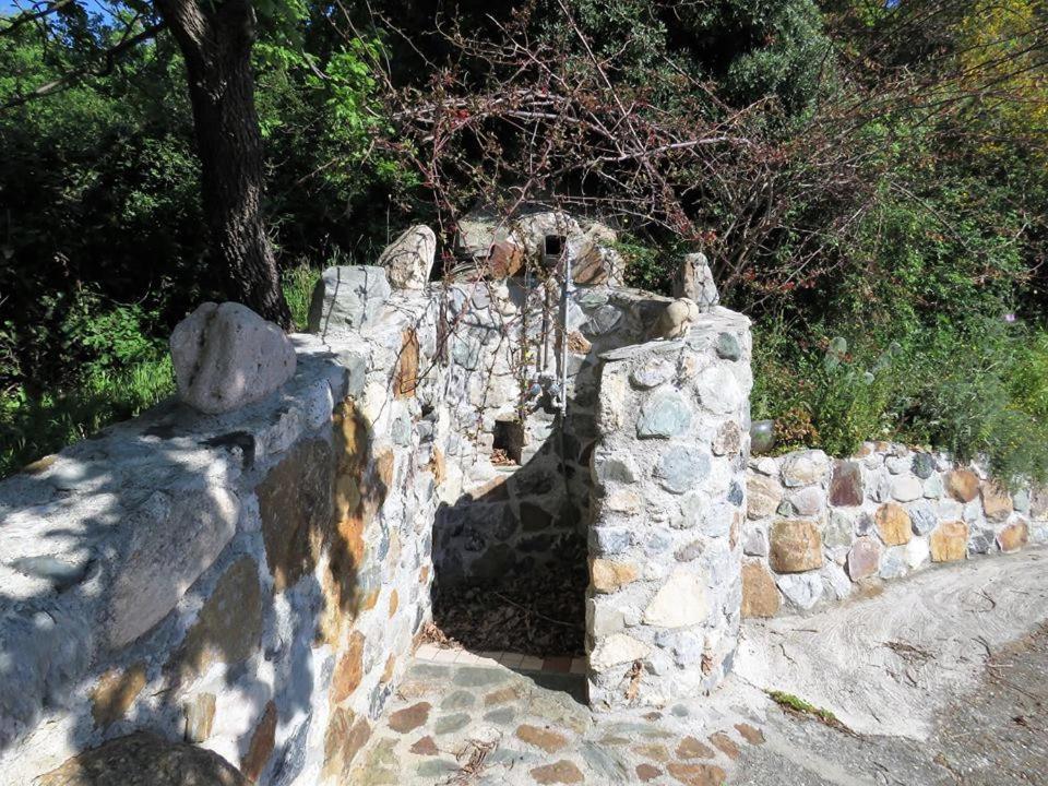 B&B Le Rose Del Tirreno Фалерна Экстерьер фото